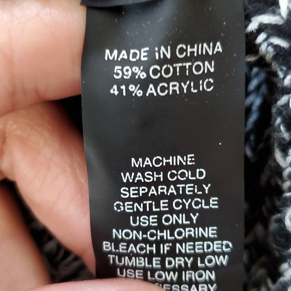 Vince Camuto soft knit marled yarn sweater tunic - Picture 8 of 9